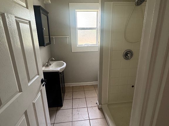 2nd image of 286 Carrollton Ave