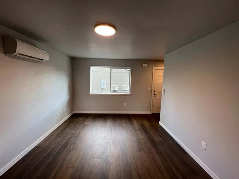 610 E Main St #3D — Photo 22