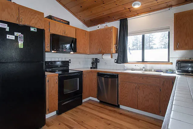 10207 Shore Pine Rd — Photo 16