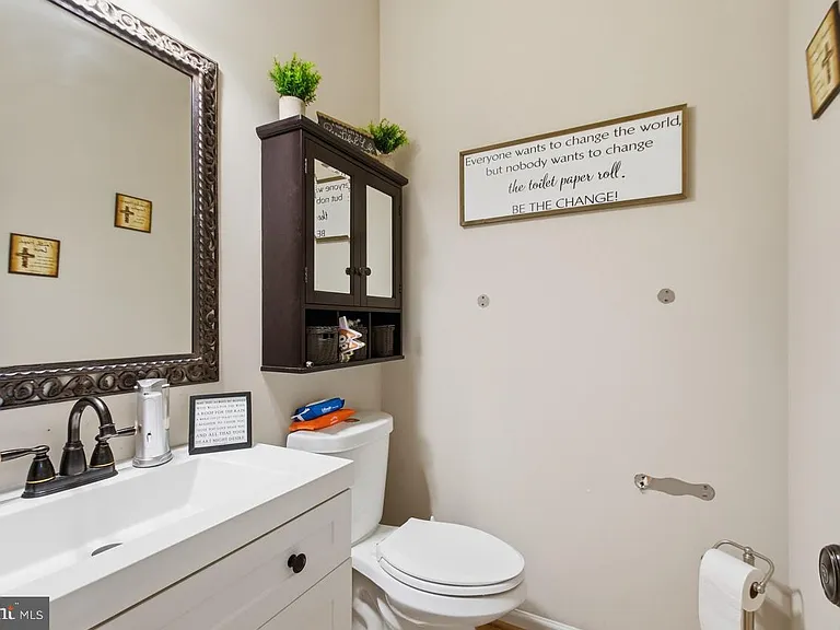 14997 Grassy Knoll Ct — Photo 10
