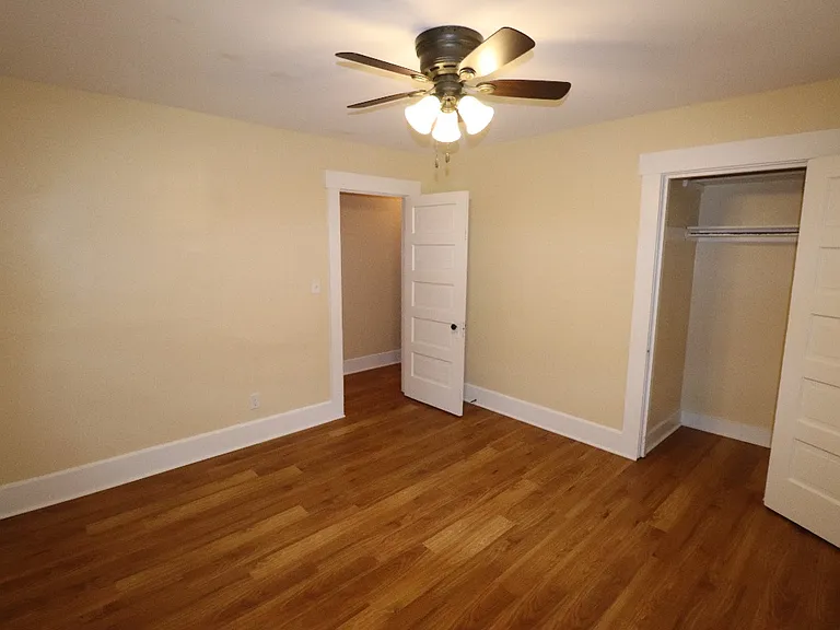 Well-maintained Double with Small Yard — Photo 25