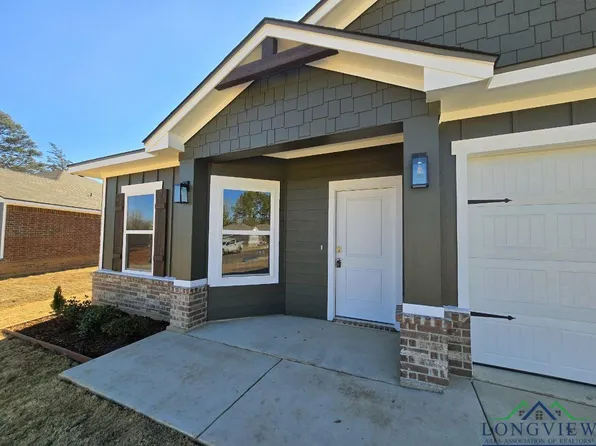 4010 Gregg Tex Rd, Longview, TX 75604