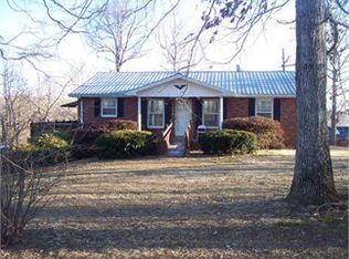8659 Knifley Rd, Columbia, KY 42728