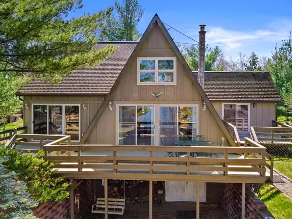 279 Warwick Ct, Nekoosa, WI 54457