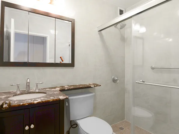 220 East 65th Street image 13 of 24