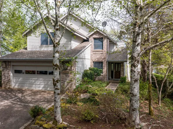 1276 NE Harbor Rdg, Lincoln City, OR 97367