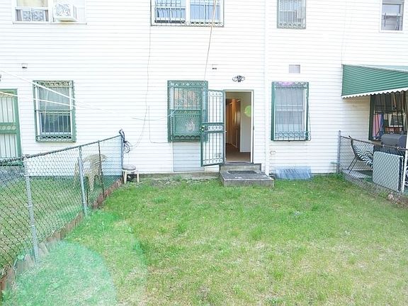 2nd image of 489 E 140th St #1