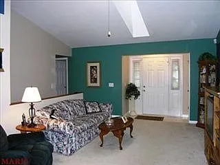 138 Wynstay Ave photo 1