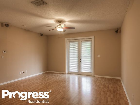 2nd image of 1062 Dekleva Dr