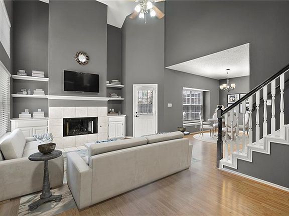 3rd image of 4133 1 Place Ln