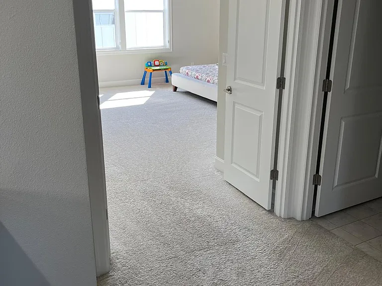 Entry to Master Bed