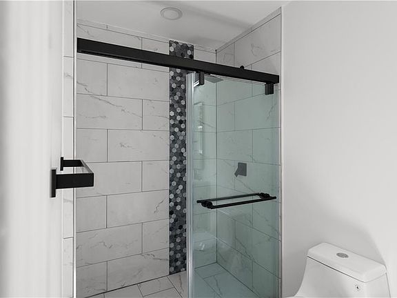 5th image of 1825 Niskey Lake Rd SW