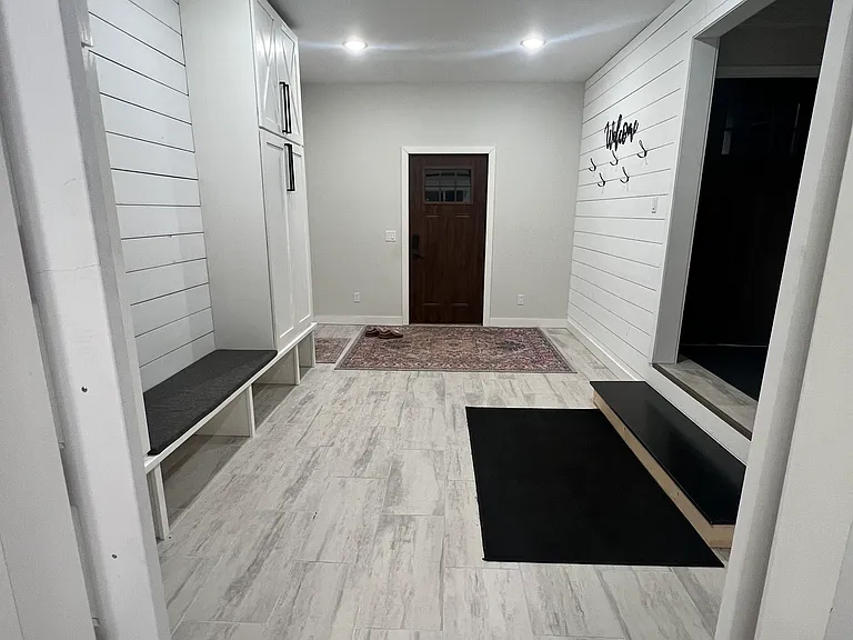510 Pleasant St W — Photo 3