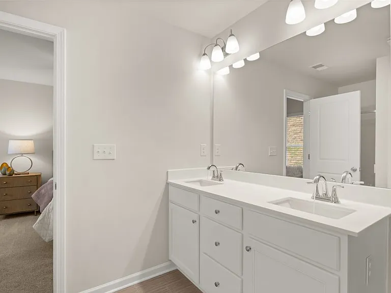 4270 Notting Hill Dr SW — Photo 40