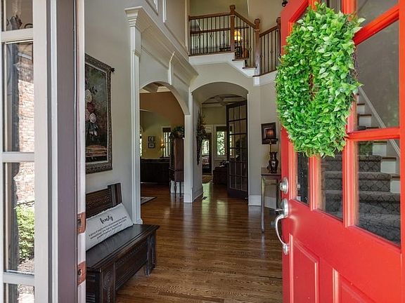 3rd image of 1875 Southers Cir