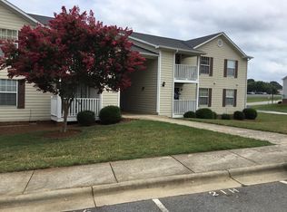 5521 Hornaday Rd UNIT E, Greensboro, NC 27409