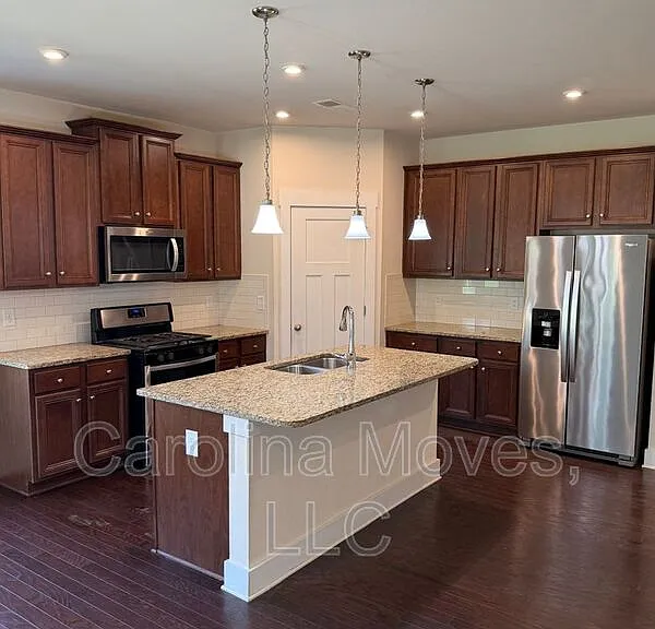 6 Larson Dr — Photo 5