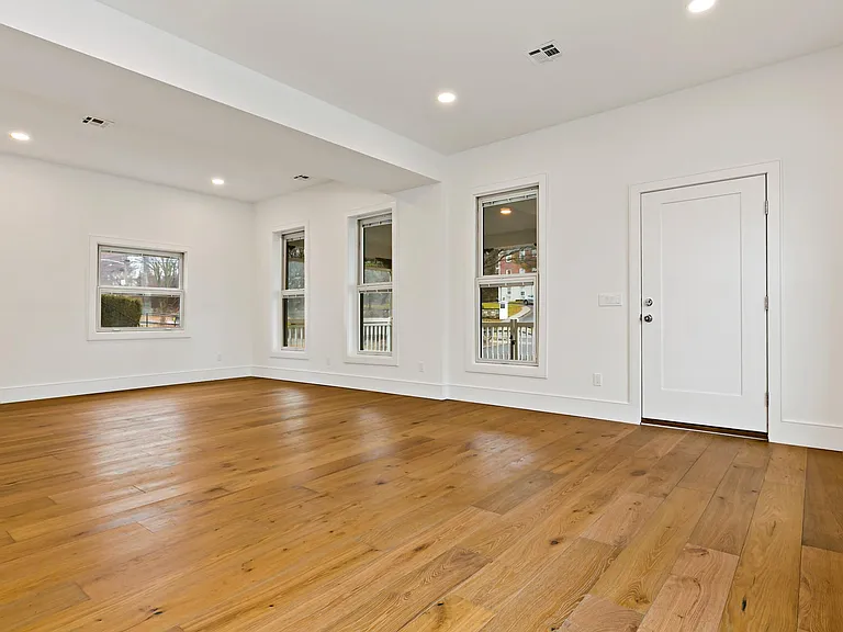 92 S Highland Ave #2 — Photo 6