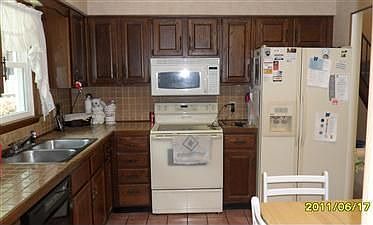5th image of 36413 Westfield Dr