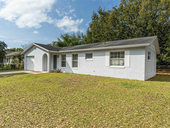 2nd image of 7561 Laurel Springs Dr