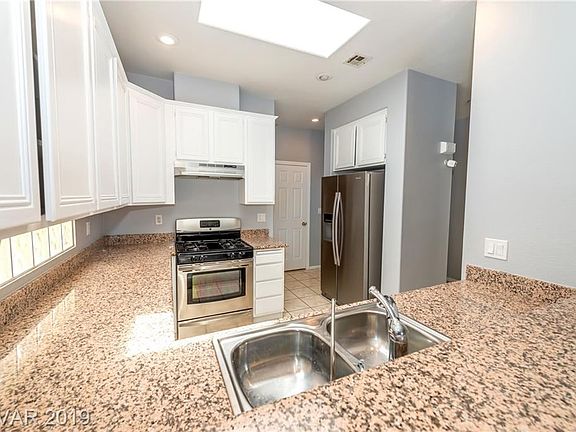 4th image of 9857 Bradford Summit St