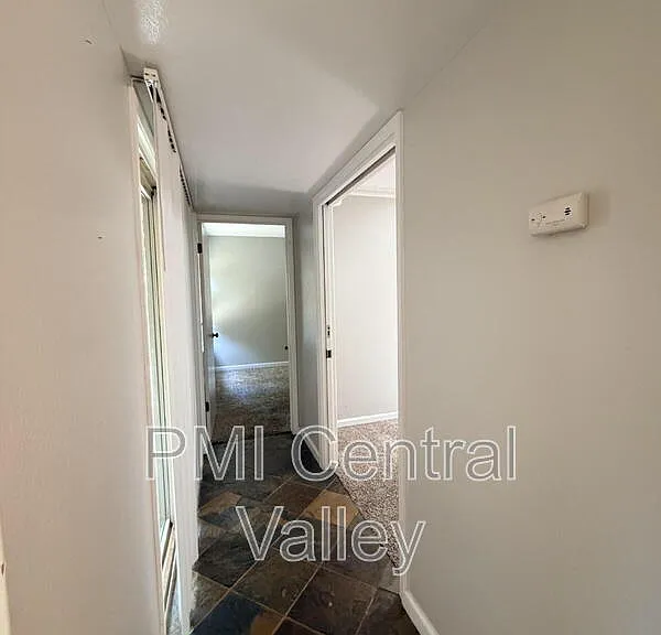 3440 W Benjamin Holt Dr — Photo 11
