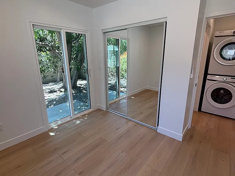 22026 Velicata St — Photo 7