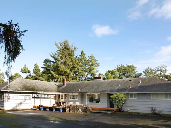 807 S Marion Ave, Gearhart, OR 97138