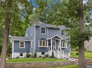 203 Forest St, Reading, MA 01867