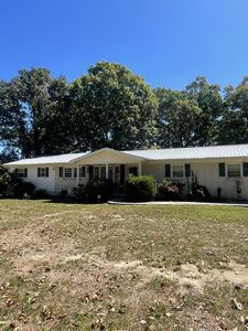 165 Lakeview Ln, Mc Ewen, TN, 37101