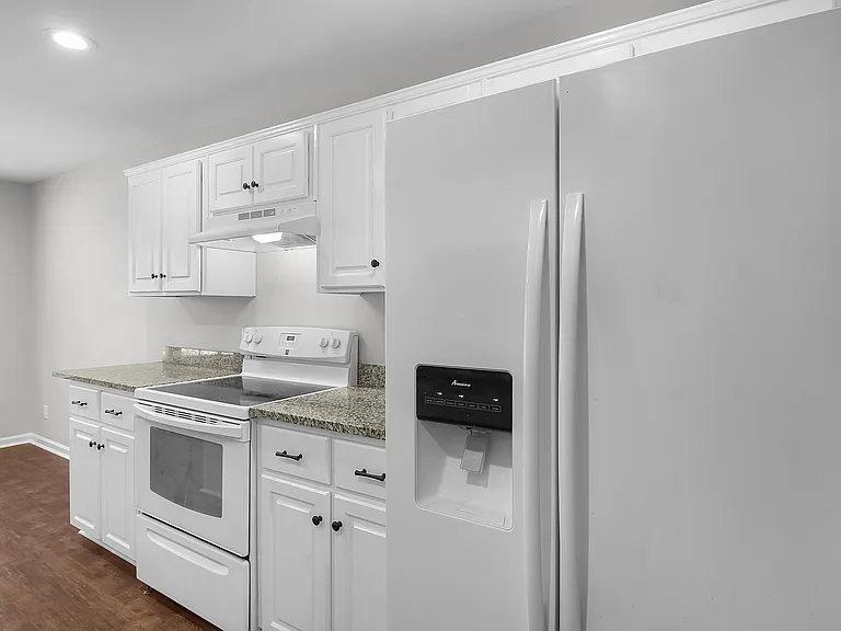 132 Pampas Dr — Photo 4