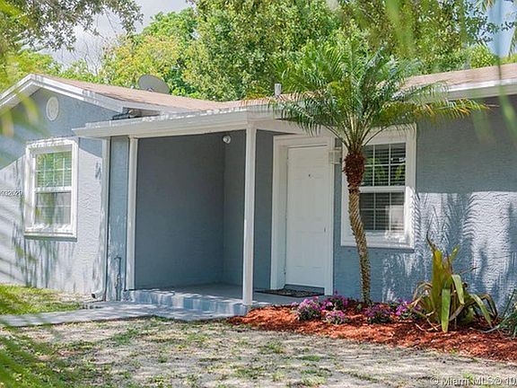 3rd image of 1417 NW 4th Ave