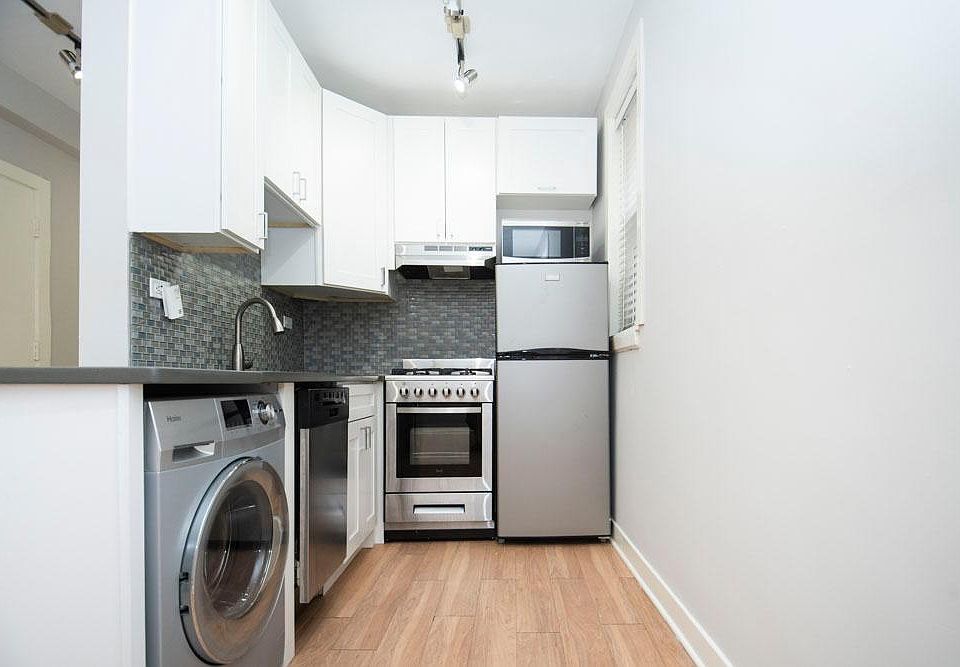 1st image of 511-513 W Belmont Ave #25
