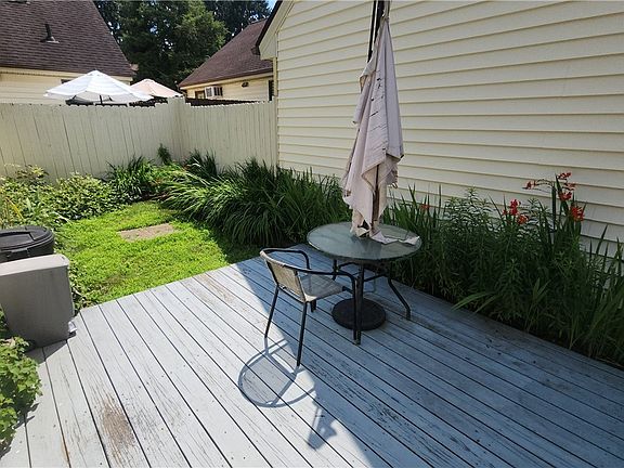 3rd image of 46103 New England Sq APT B