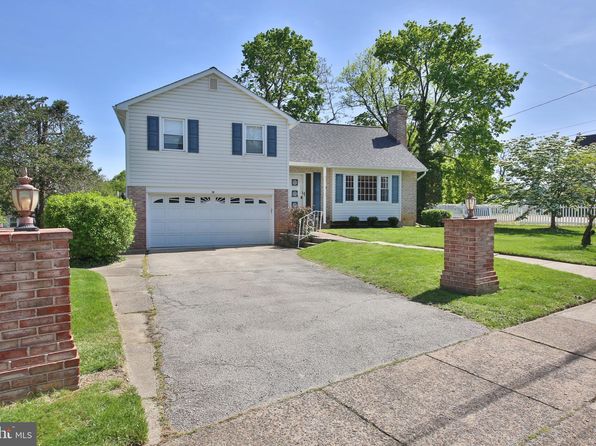 10 Glenn Cir, Erdenheim, PA 19038
