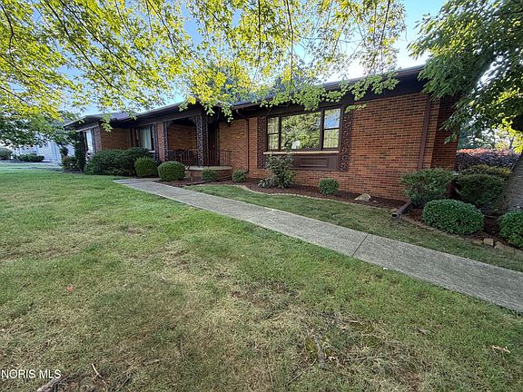 2nd image of 705 Village View Acres