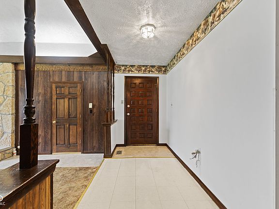 4th image of 6616 S Lawndale Ave