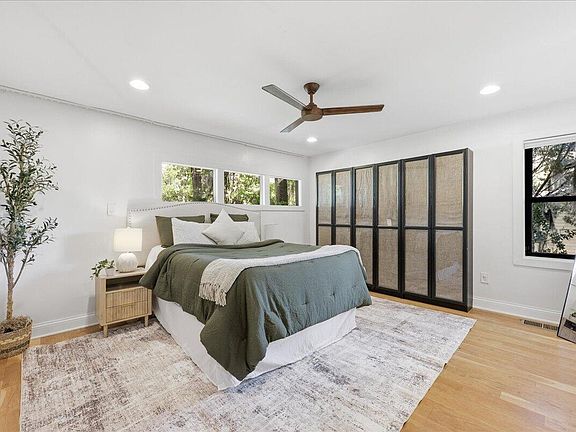 5th image of 1203 Valley Dr