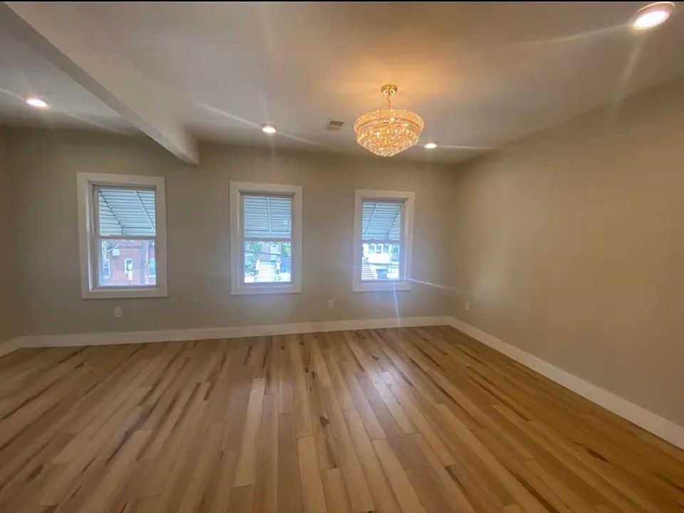 1st image of 275 Avenue B Floor 2