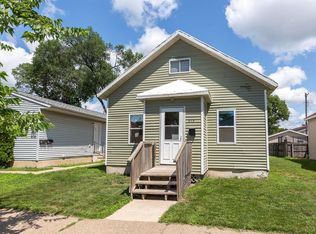 913 6th St S, La Crosse, WI 54601