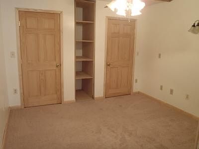 4th image of 257 Crescent Dr