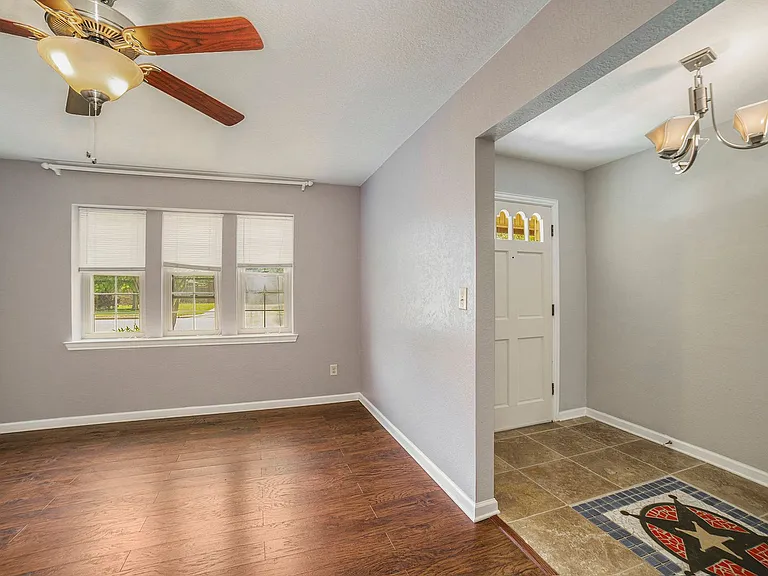 2940 Flamingo Cir — Photo 3