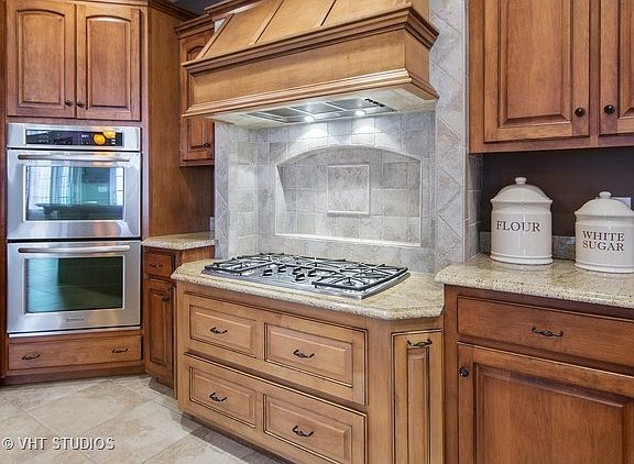 3rd image of 15622 S Jeanne Ln
