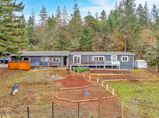 1797 Pleasant Valley Rd, Merlin, OR 97532