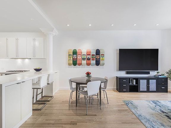 5th image of 60 W 20th St APT 6E