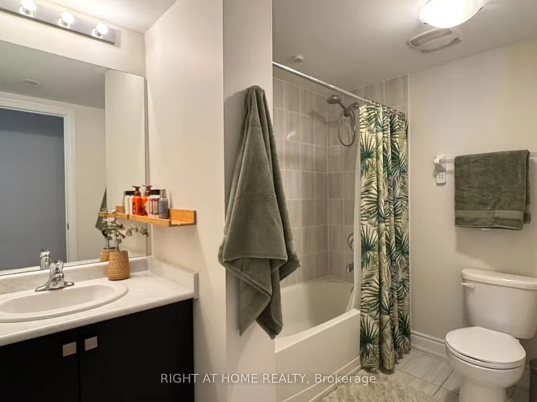 31 Edward Horton Cres — Photo 15