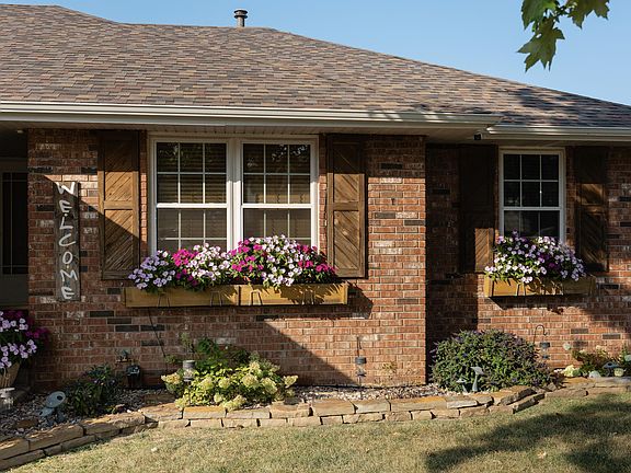 4th image of 3837 W Hanover Street