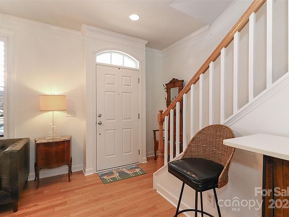 3rd image of 248 Welton Way