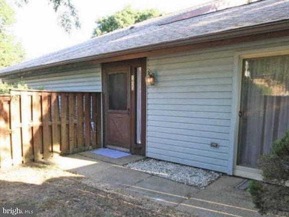 2nd image of 1923 Bellarbor Cir