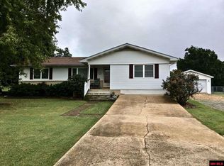 155 Golf Dr, Mountain Home, AR 72653